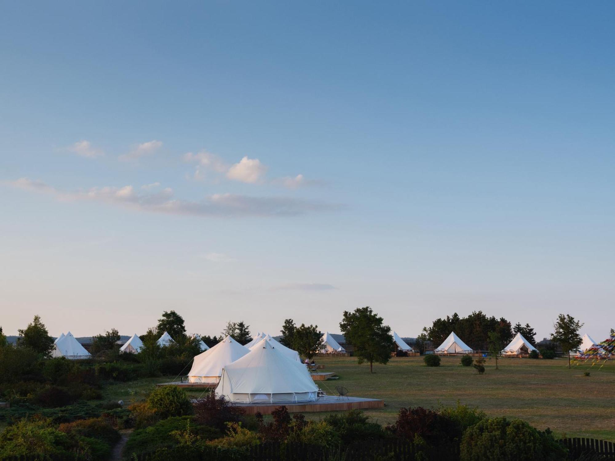 Luxury tent Glamping Pospolu Mokrovraty